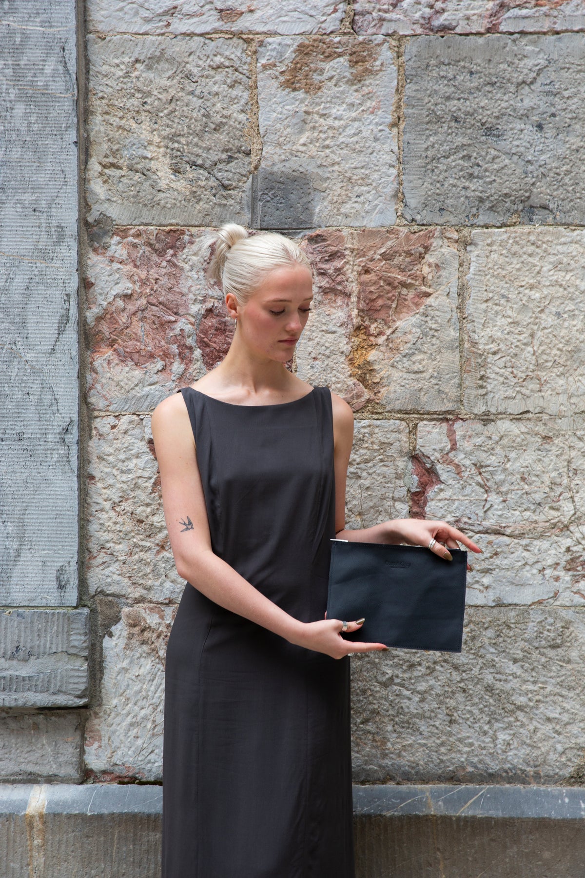 The Cove Clutch